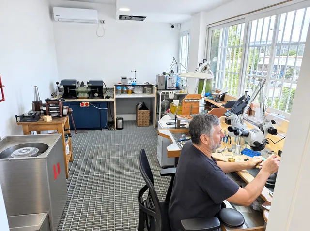 The workshop — Alpha Gold
