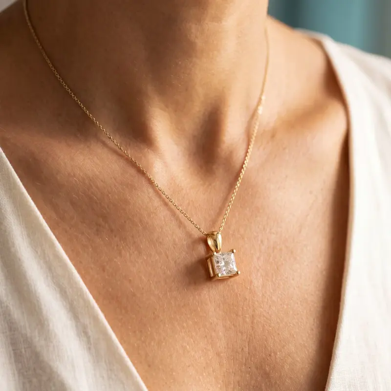 Princess Lab-Grown Diamond Pendant, 2.00 ct — 14K yellow gold (2/2)