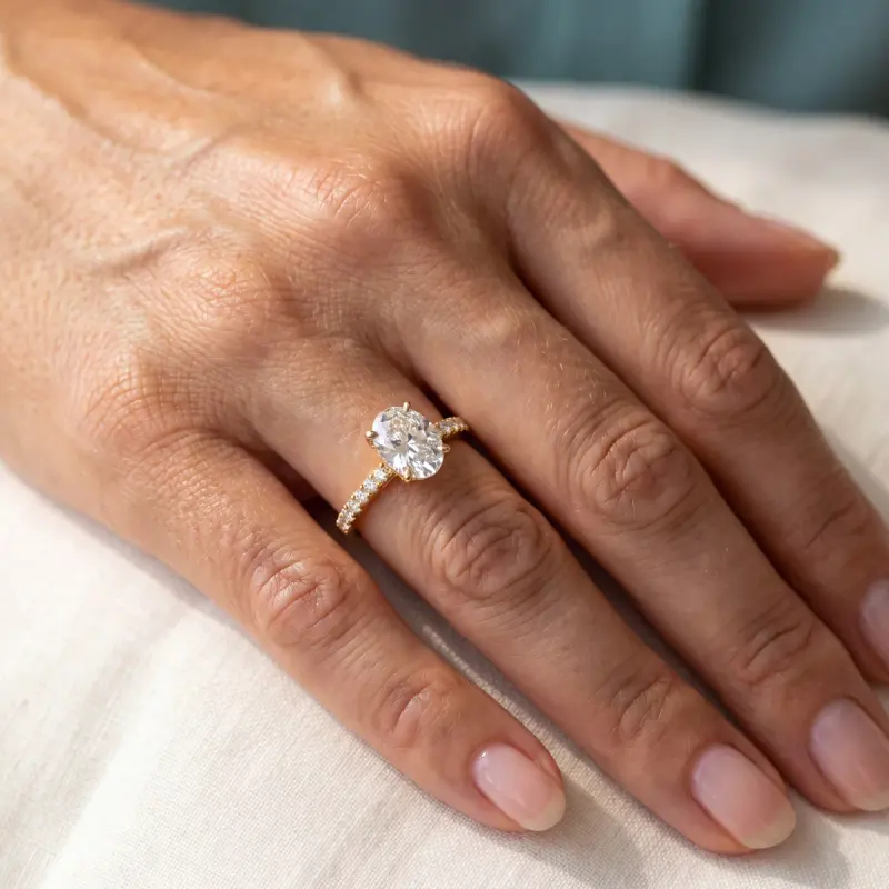 Oval Lab-Grown Diamond Ring with Side Stones, 1.86 ct — 14K yellow gold (2/2)