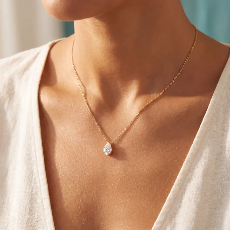 Pear Lab-Grown Diamond Pendant, 2.00 ct — 14K yellow gold (2/2)